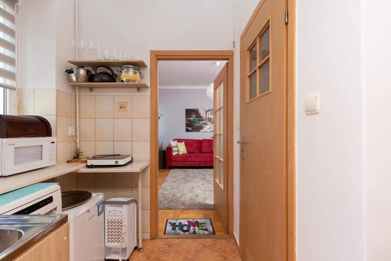 Metro Politechnika Studio Konstytucji By Renters Apartment Варшава Екстериор снимка